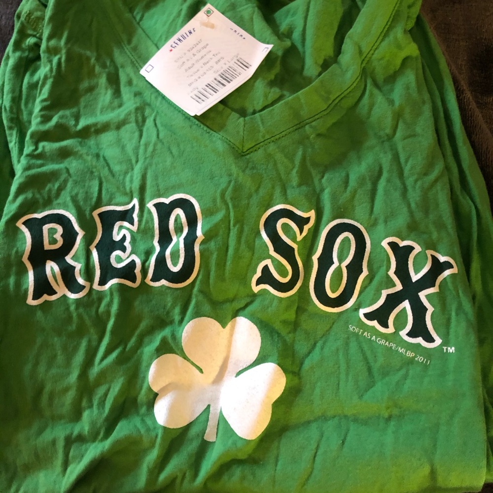 NWT XL Red Sox T shirt